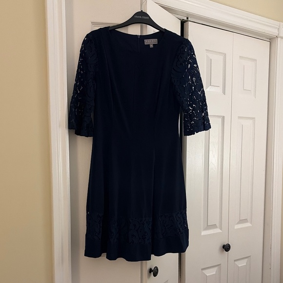 Laura petites Fit and flare navy dress - Picture 2 of 4